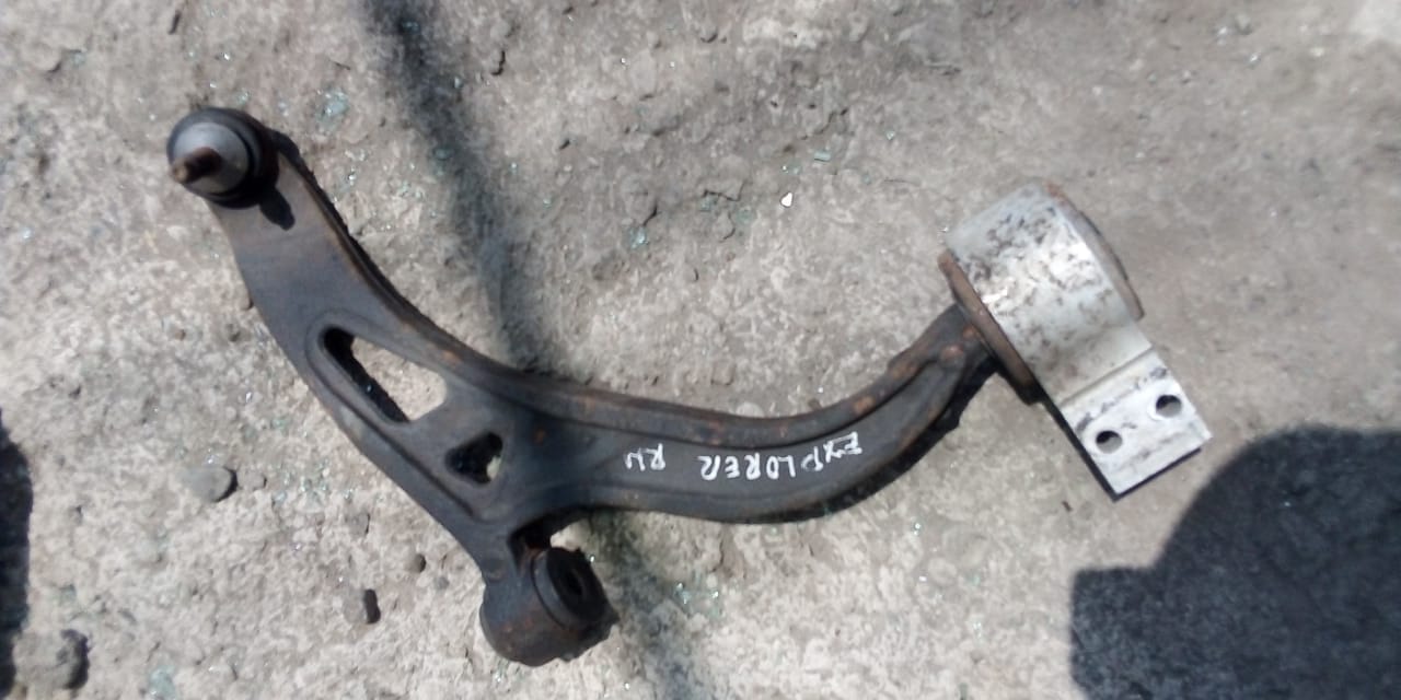 BANDEJA DELANTERA DERECHA FORD EXPLORER 2011 AL 2017